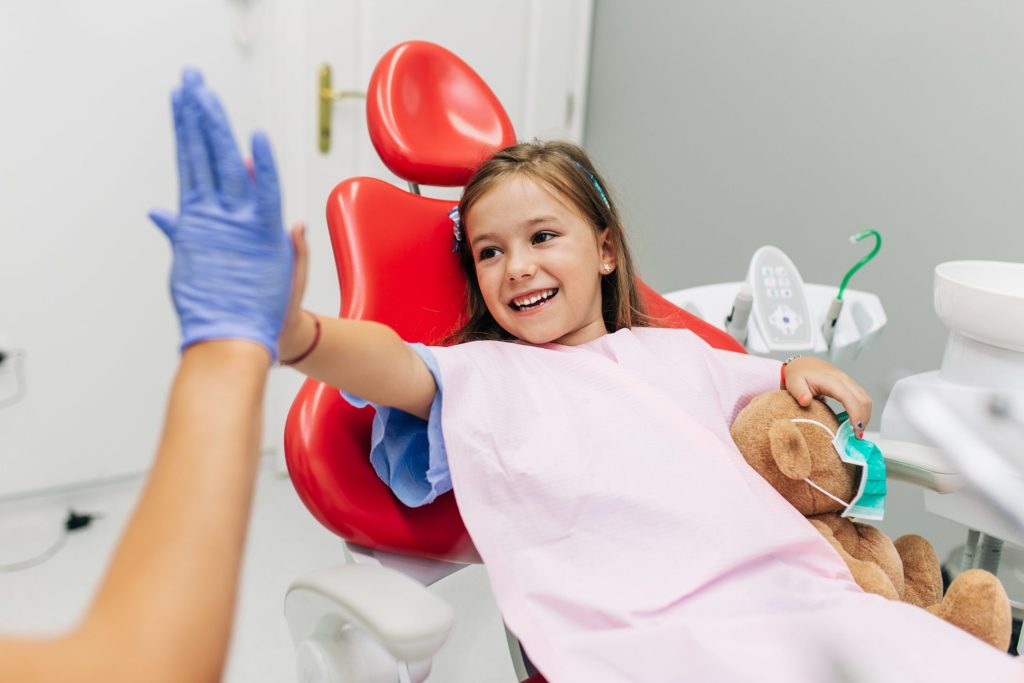 Dental tech post